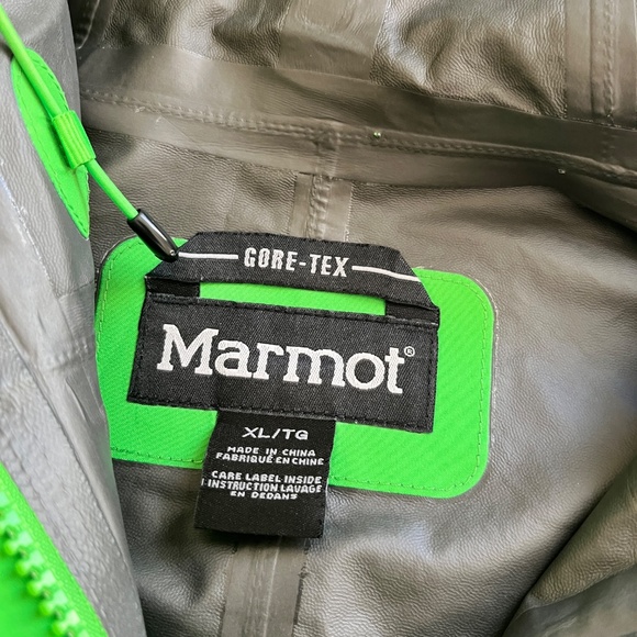 Marmot Minimalist Gore-Tex Hooded Full Zip Rain Jacket - Picture 8 of 10